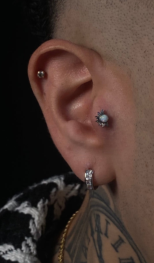 Tragus piercing